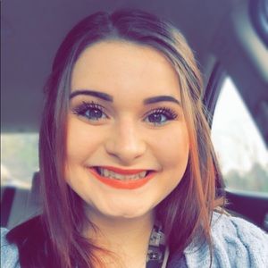 Meet your Posher, Layney